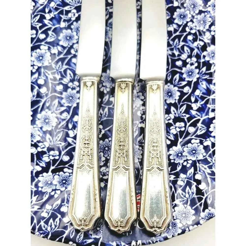 1847 Rogers Bros Ancestral Silverplate Set of 3 Dinner Knives Discontinued